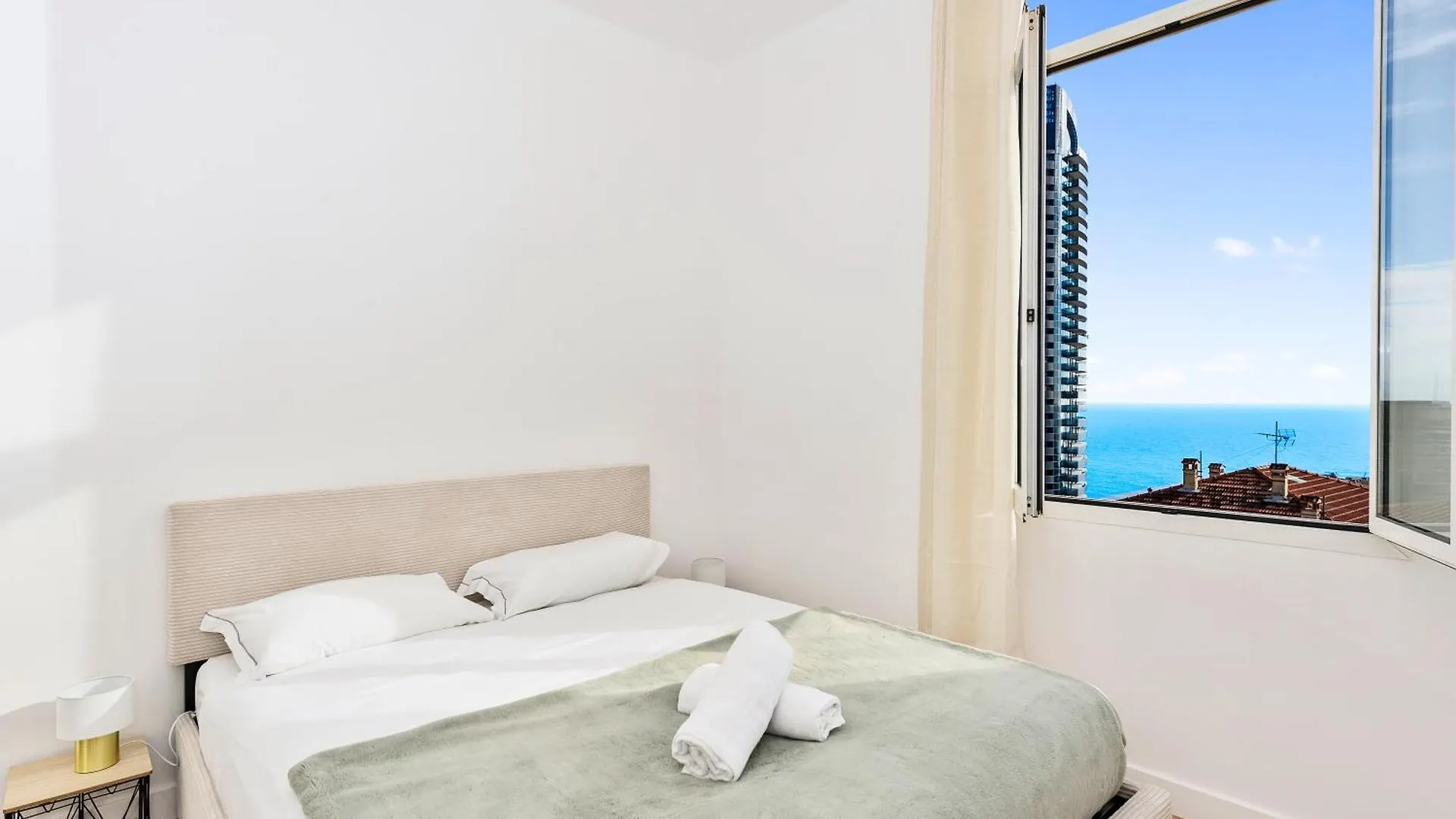 Bel Appartement Renove - Vue Mer & Tour Odeon - Cr Beausoleil France